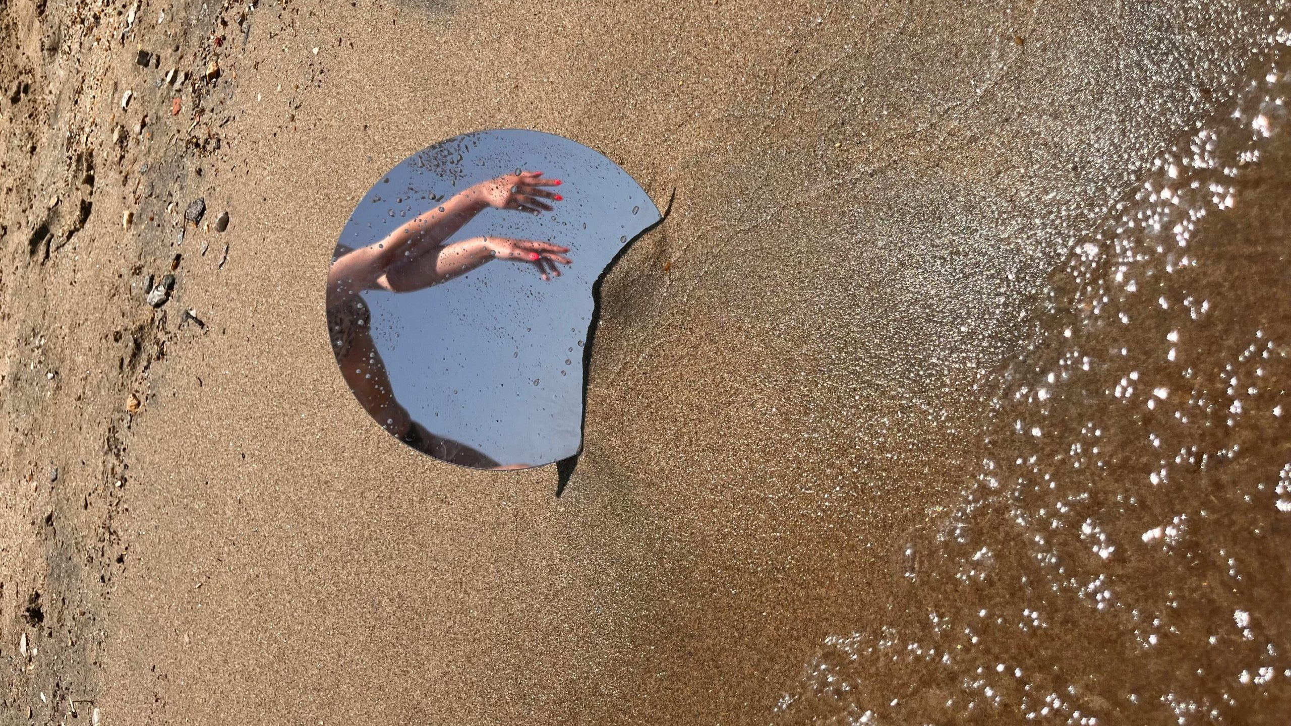 You are currently viewing Who am I without him? Rebuilding identity after narcissistic abuse